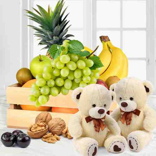 - Fruits hamper for Girls in Spain