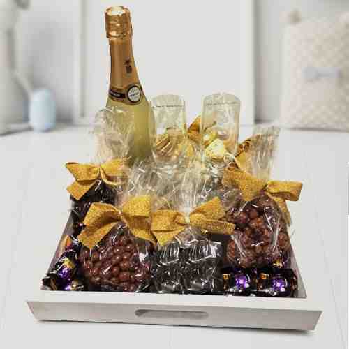 Cava and Gold Tray-Send Cava and Chocolates to Spain
