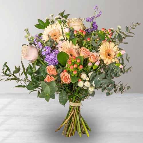 - Flower Bouquet For Graduation