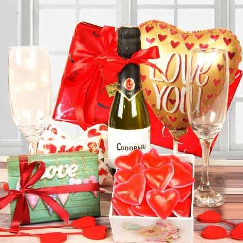 - Romantic Gift Hamper