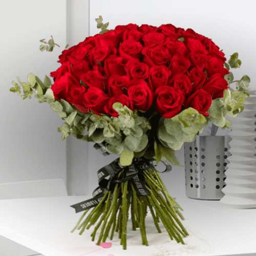 - Send Luxury Valentine’s Roses Bouquet