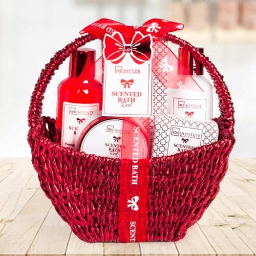 - Luxury Valentine’s Day Spa Gift Hampers For Her