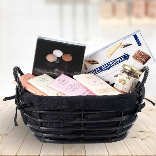 - Chocolate Hampers For Mother’s Day Delivery