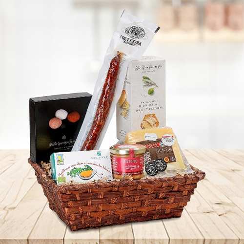 Deluxe Flavors Gift Hamper