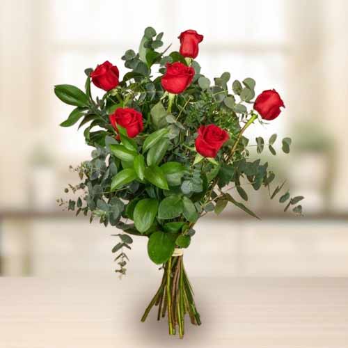 - Valentine's Rose Bouquet Online