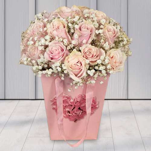 - Valentine Pink Roses Delivery