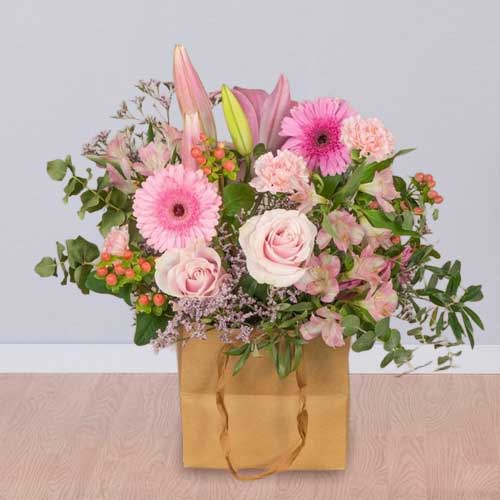 - Valentine’s Day Flowers Delivery Online