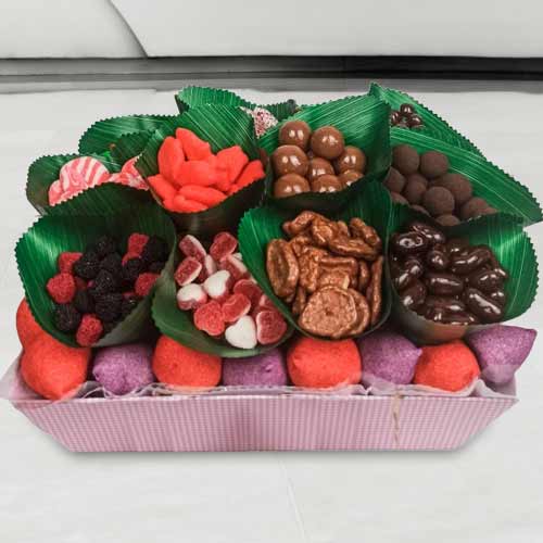 - Valentine’s Day Chocolate Gifts Online