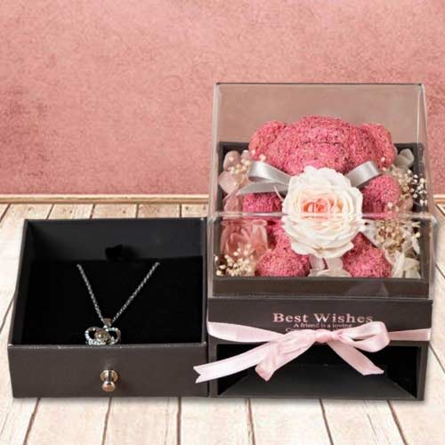 Women’s Day Gifts For Her Online