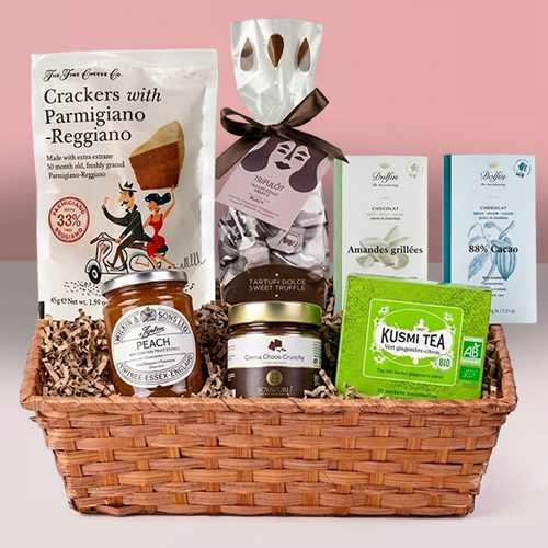 - Online Chocolate Gourmet Gift Hamper Delivery