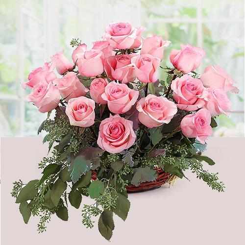 18 Magical Pink Roses-Flowers For Mom Birthday