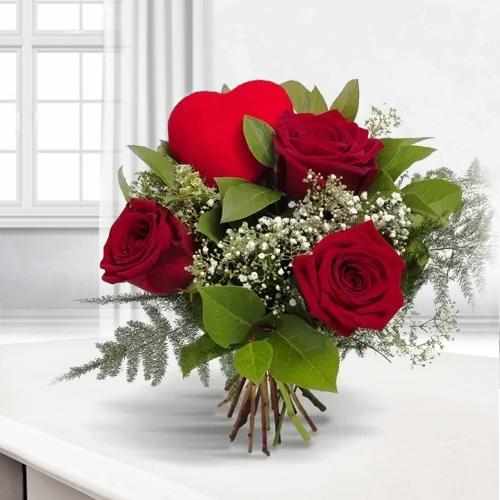 3 Red Roses Bouquet