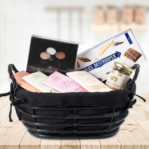 Chocolate Enthusiasts Basket