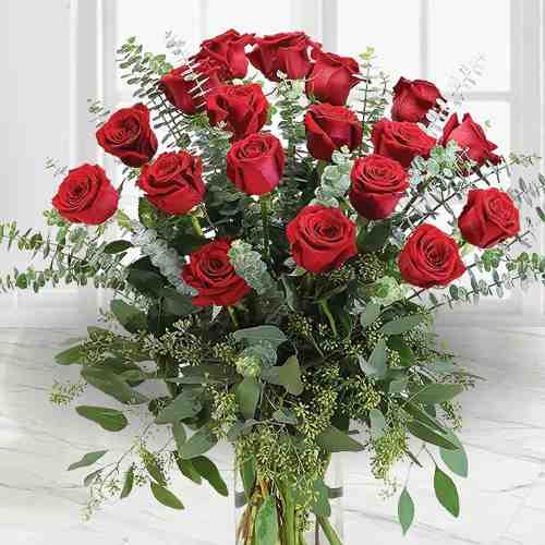 18 Romantic Red Rose Bouquet
