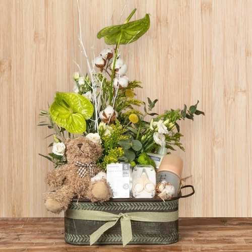 Deluxe Baby Shower Basket