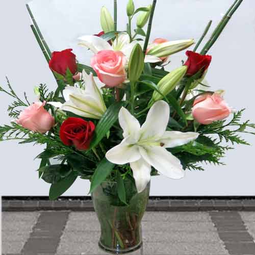 - Lily N Rose Bouquet Delivery